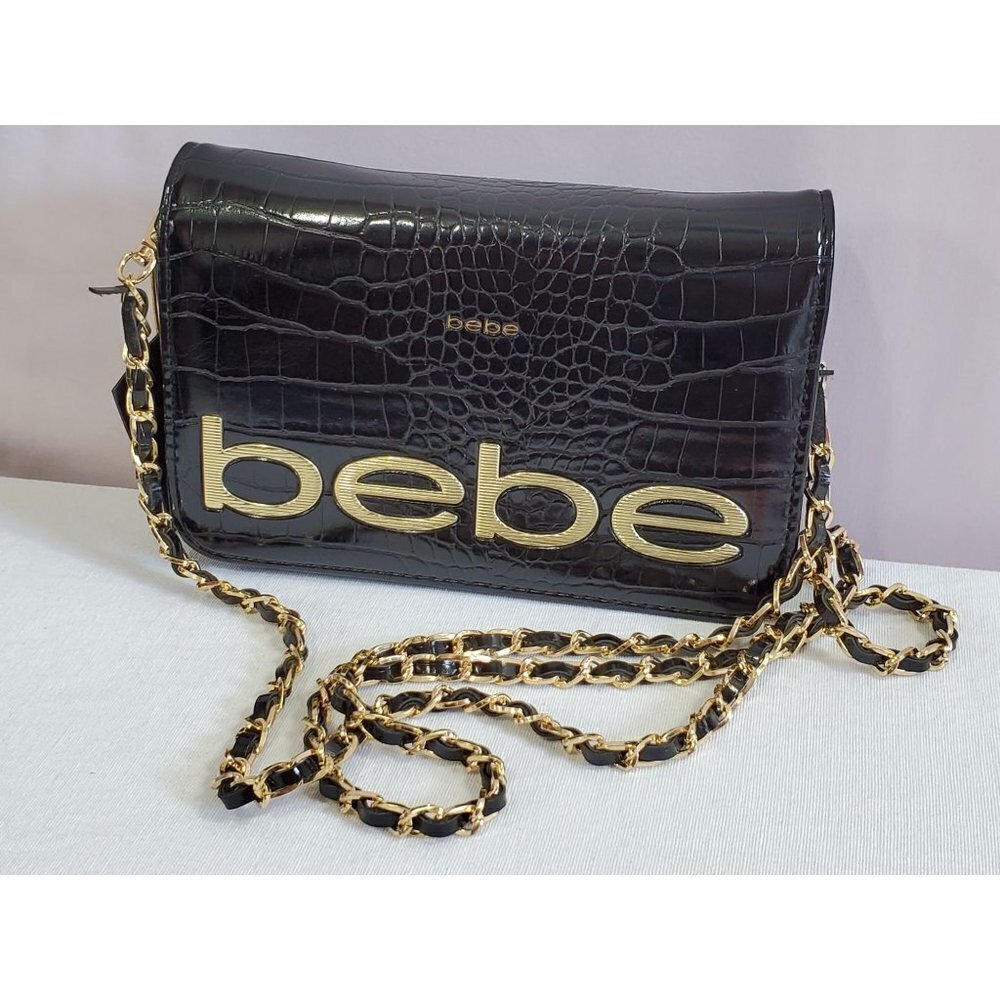 Bebe NWT Signature Faux Leather Snakeskin Handbag Gold Chain